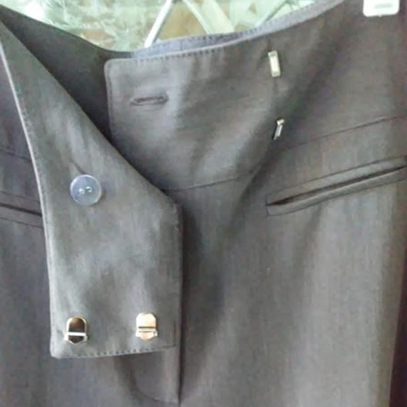 Lady's Size 8 Suit, Jacket and Slacks.  Never Worn - Picture 5 of 8